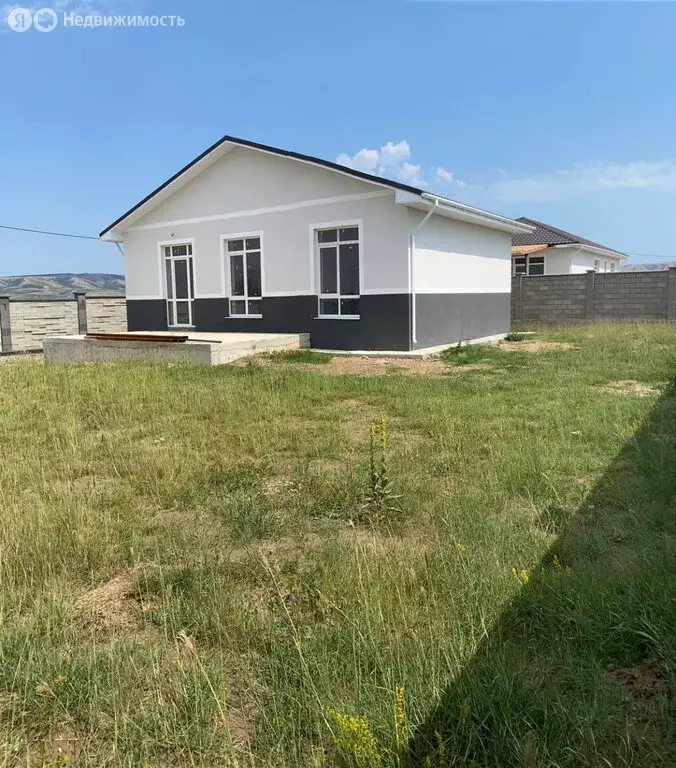 Дом в Пионерское, улица Тренёва (120 м) - Фото 1