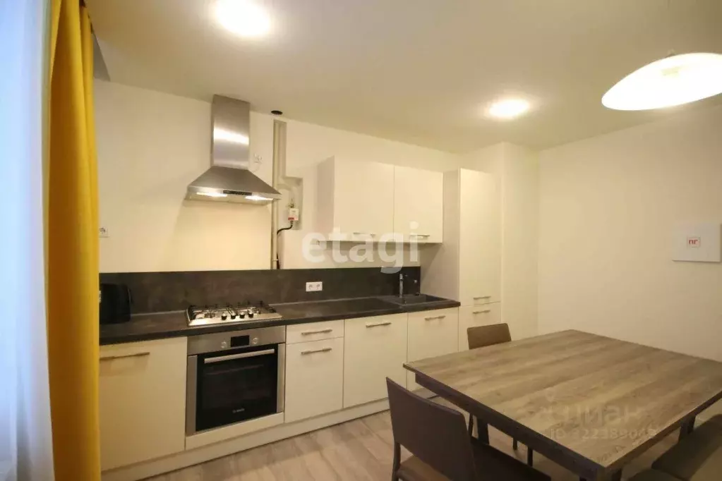 1-к кв. Ямало-Ненецкий АО, Новый Уренгой просп. Губкина, 26 (50.0 м) - Фото 1