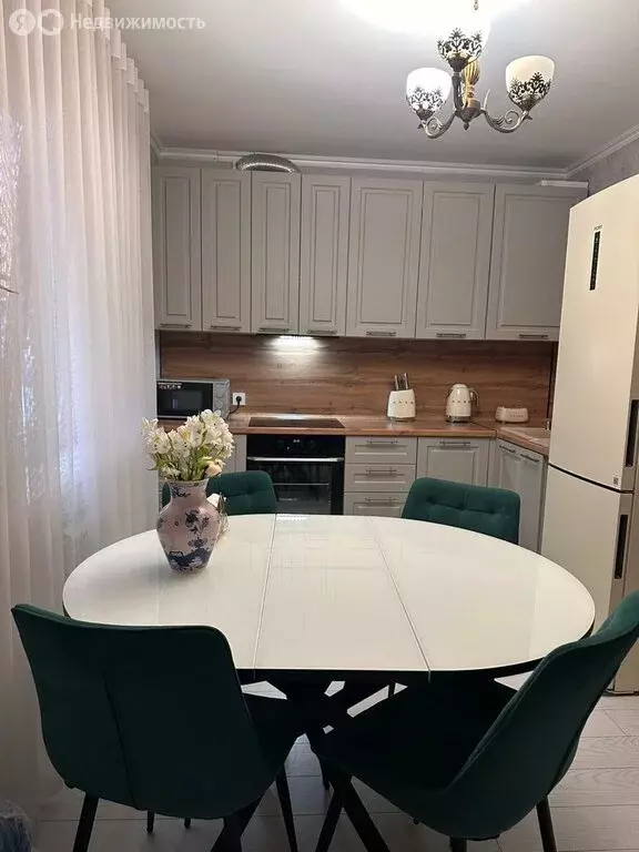 3-комнатная квартира: Краснодар, Ангарская улица, 1/6 (66 м) - Фото 1