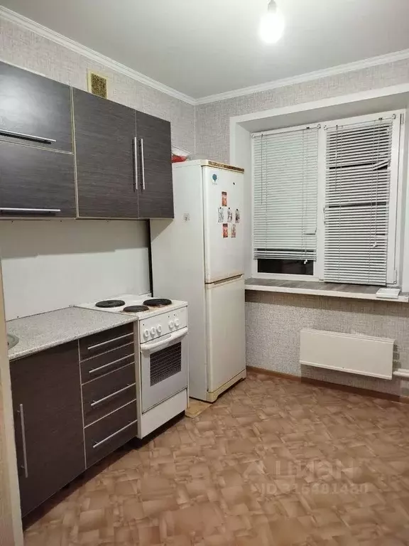 1-к кв. Самарская область, Тольятти Автозаводское ш., 41 (32.0 м) - Фото 0