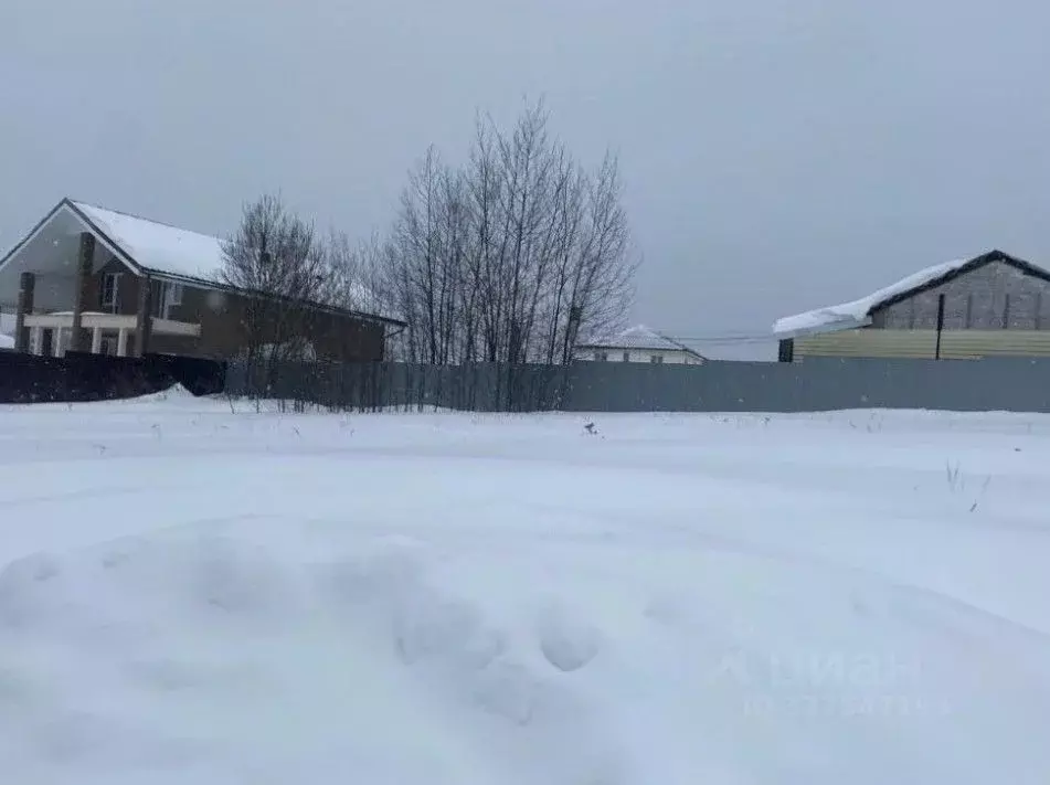 Участок в Московская область, Серпухов городской округ, д. Бутурлино ... - Фото 1