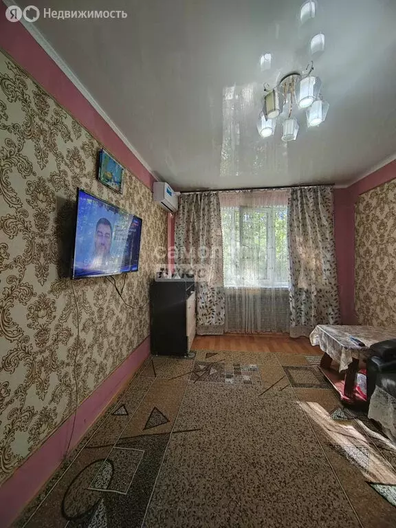 2-комнатная квартира: Астрахань, улица Космонавтов, 12к1 (45 м) - Фото 1