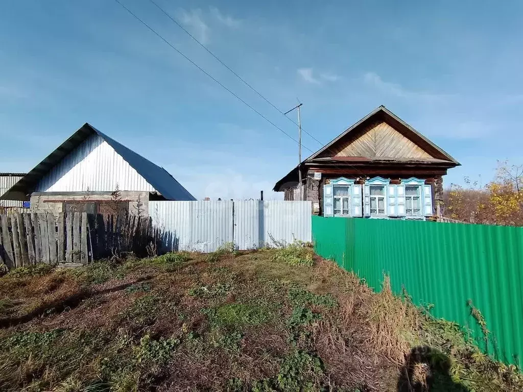Дом в Башкортостан, Стерлитамакский район, Куганакский сельсовет, с. ... - Фото 1