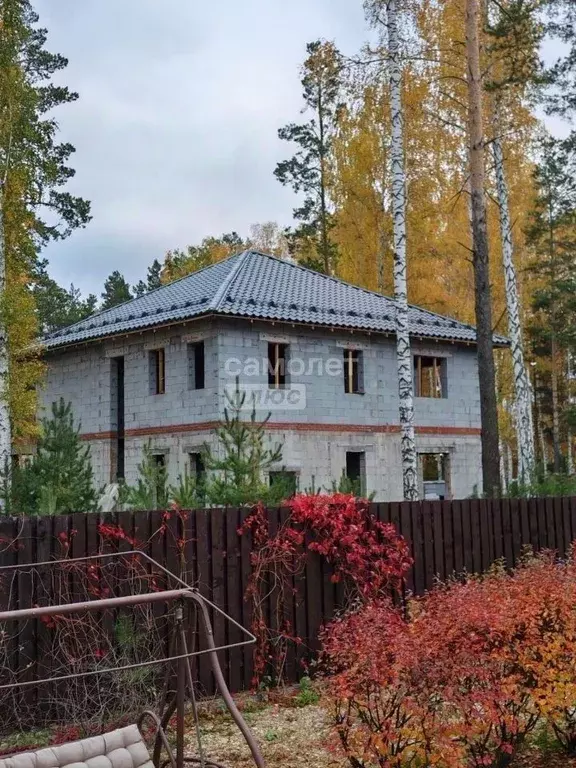 Дом в Свердловская область, Первоуральск муниципальный округ, с. ... - Фото 1