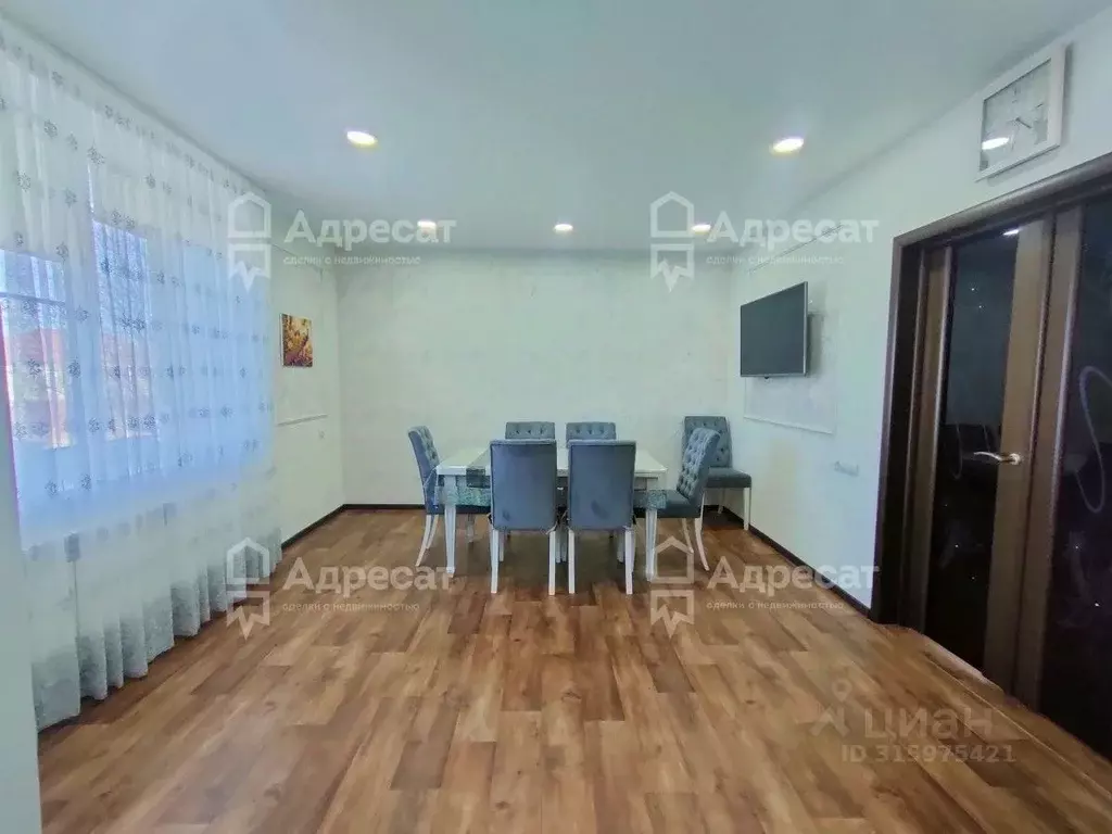 Дом в Волгоградская область, Волжский пер. Свободный (182 м) - Фото 1