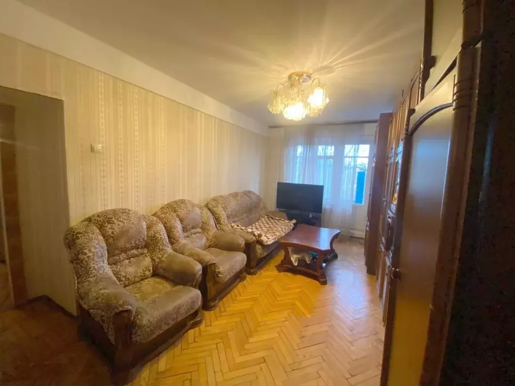 Продаётся 3-к квартира, 60 м - Фото 1