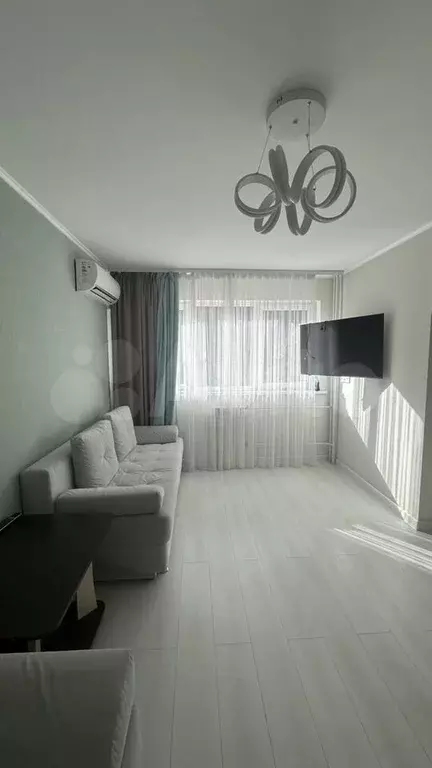 1-к. квартира, 37 м, 3/10 эт. - Фото 1