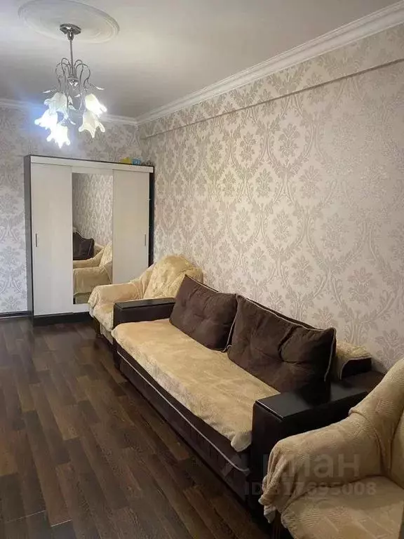 1-к кв. Дагестан, Каспийск просп. Акулиничева, 15 (36.0 м) - Фото 0