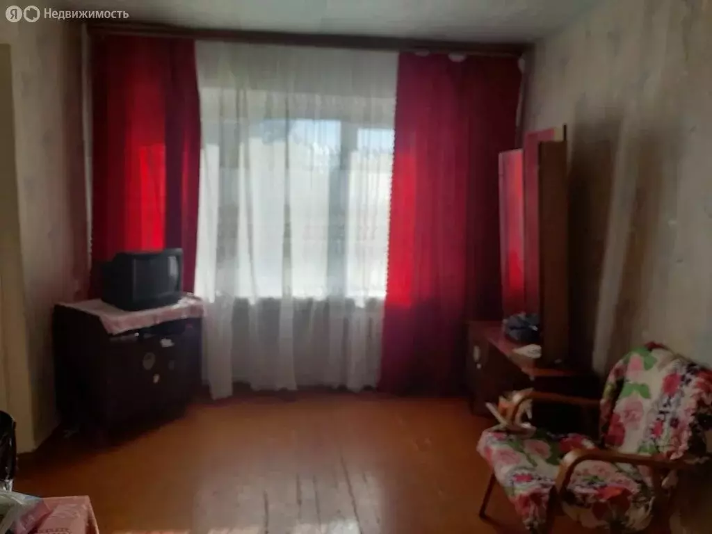 3-комнатная квартира: Льгов, Красная улица, 139 (41.3 м) - Фото 1