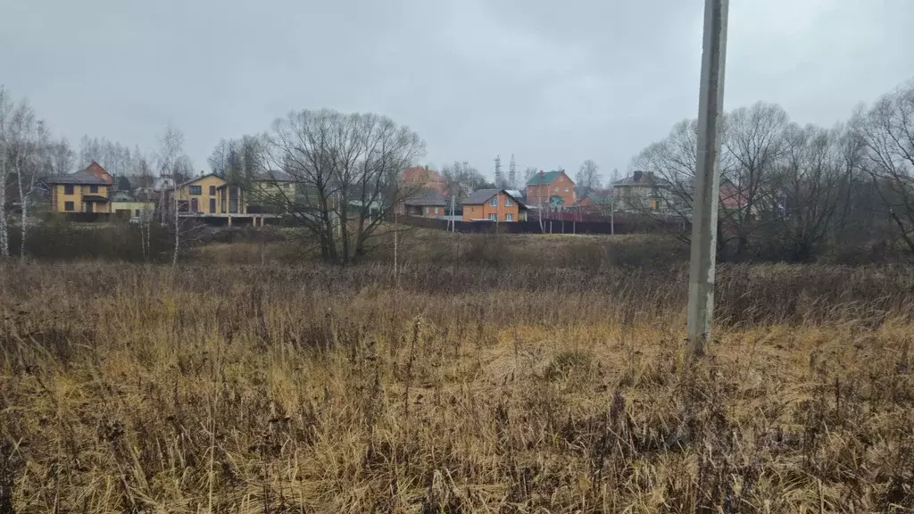 Участок в Московская область, Домодедово городской округ, д. Дебречено ... - Фото 0