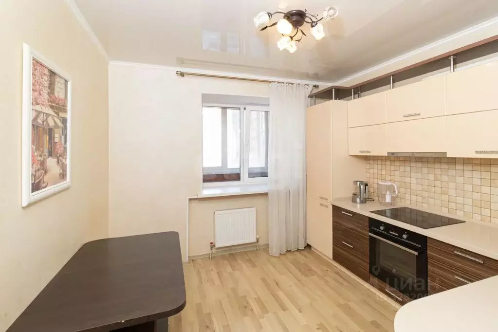 2-к кв. Тюменская область, Тюмень Заречный проезд, 14 (53.6 м) - Фото 1