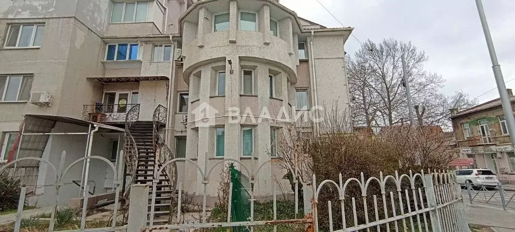 Помещение свободного назначения в Крым, Симферополь ул. Караимская, 1 ... - Фото 1