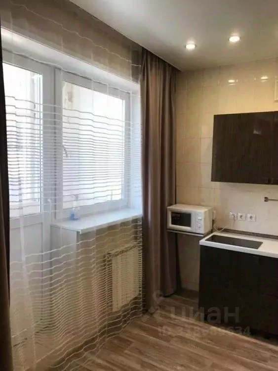 Студия Иркутская область, Иркутск Байкальская ул., 295/8 (30.0 м) - Фото 1