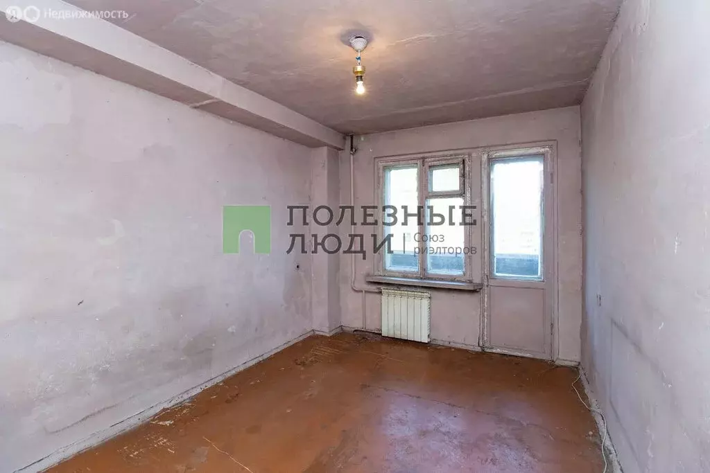 4-комнатная квартира: Красноярск, улица Железнодорожников, 16А (77 м) - Фото 1
