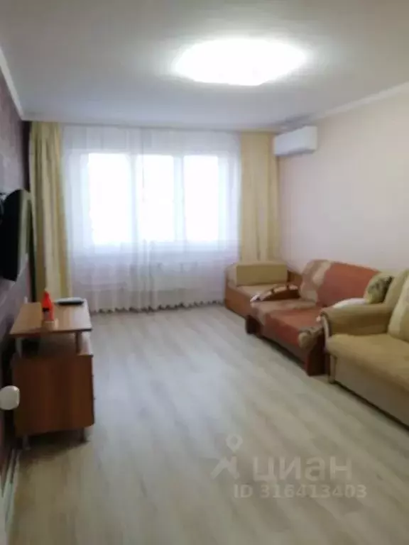 2-к кв. Краснодарский край, Новороссийск Суворовская ул., 79 (72.0 м) - Фото 1