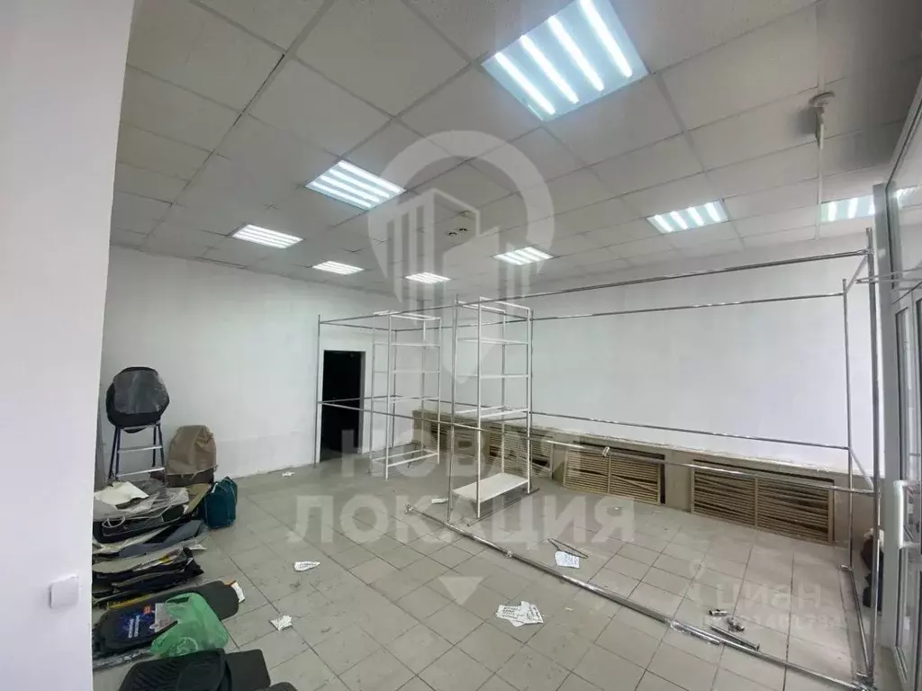 Помещение свободного назначения в Омская область, Омск ул. Лобкова, 4 ... - Фото 0