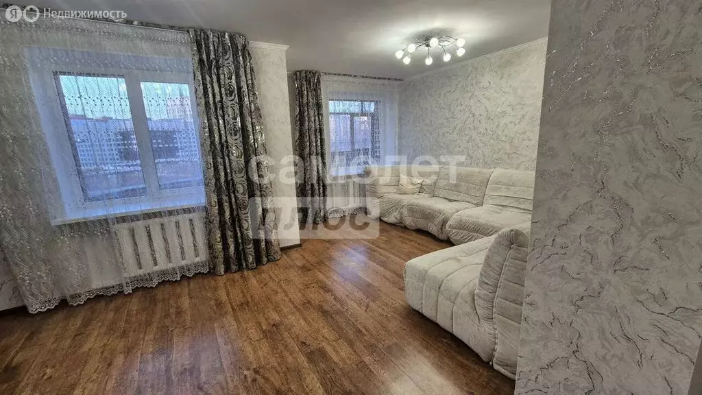 3-комнатная квартира: Тюмень, улица Елизарова, 6 (91.4 м) - Фото 1