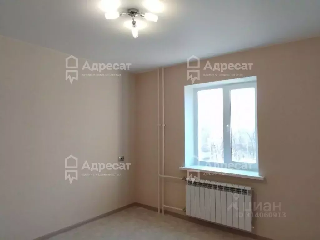 3-к кв. Волгоградская область, Волгоград ул. Бахтурова, 19 (65.6 м) - Фото 0