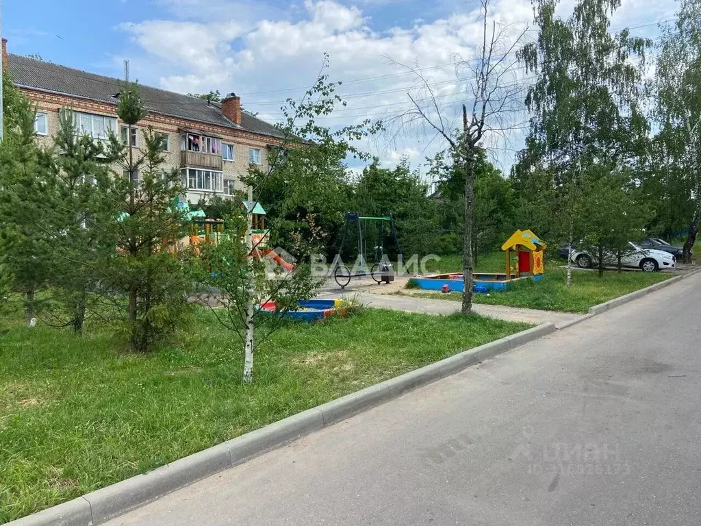 2-к кв. Московская область, Кубинка Армейская ул., 5 (38.0 м) - Фото 0