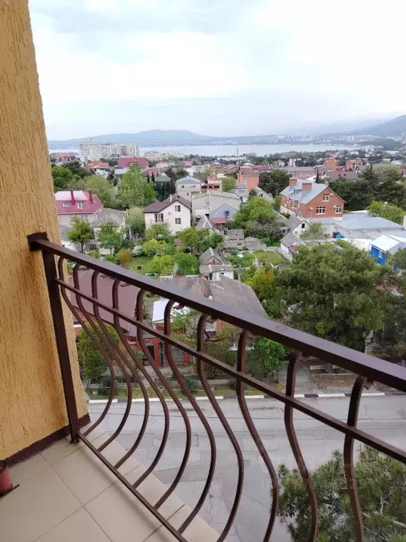 1-к кв. Краснодарский край, Геленджик ул. Дзержинского, 2 (49.0 м) - Фото 0