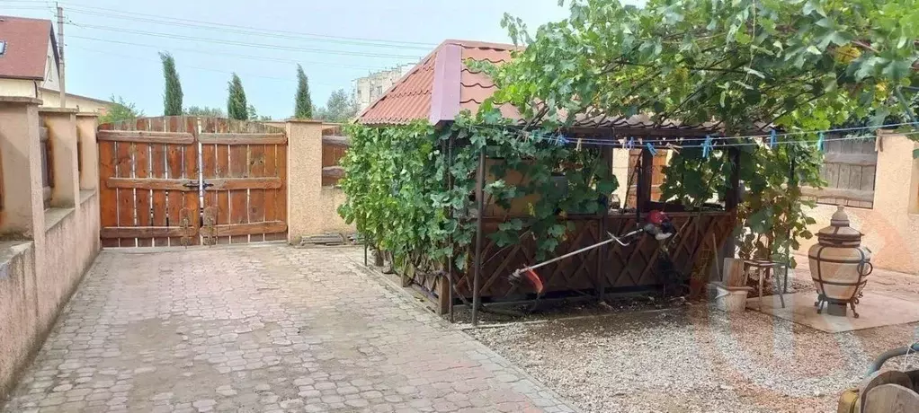 5-к кв. Крым, Сакский район, с. Ромашкино ул. Интернациональная, 48 ... - Фото 0