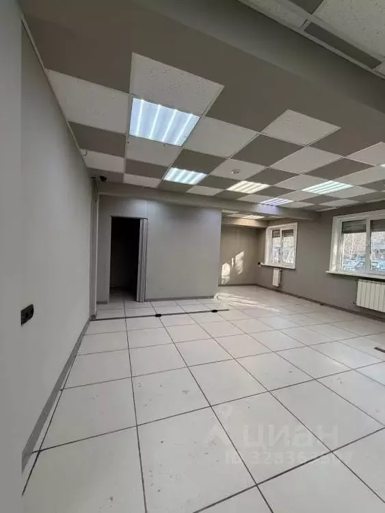 Помещение свободного назначения в Иркутская область, Иркутск ул. ... - Фото 2