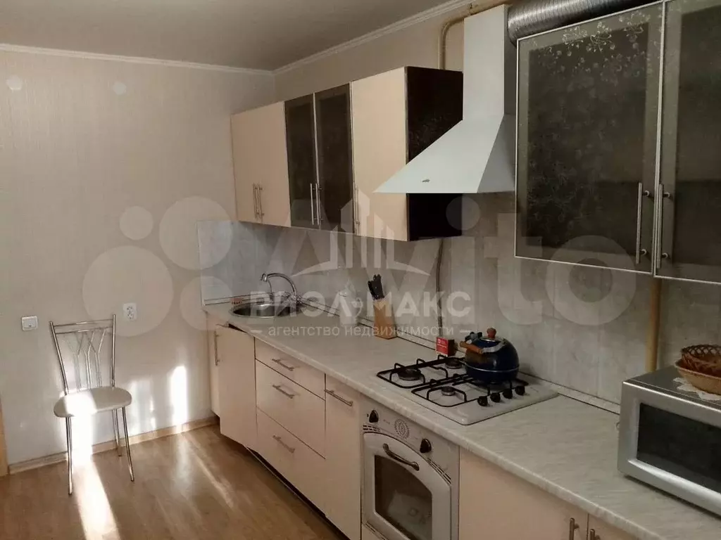 1-к. квартира, 46 м, 3/10 эт. - Фото 0