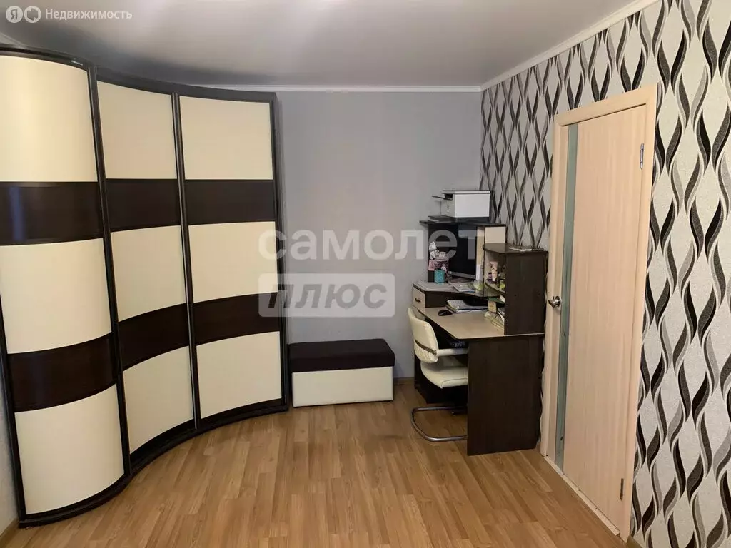 2-комнатная квартира: Омск, улица Кирова, 9 (44.9 м) - Фото 2