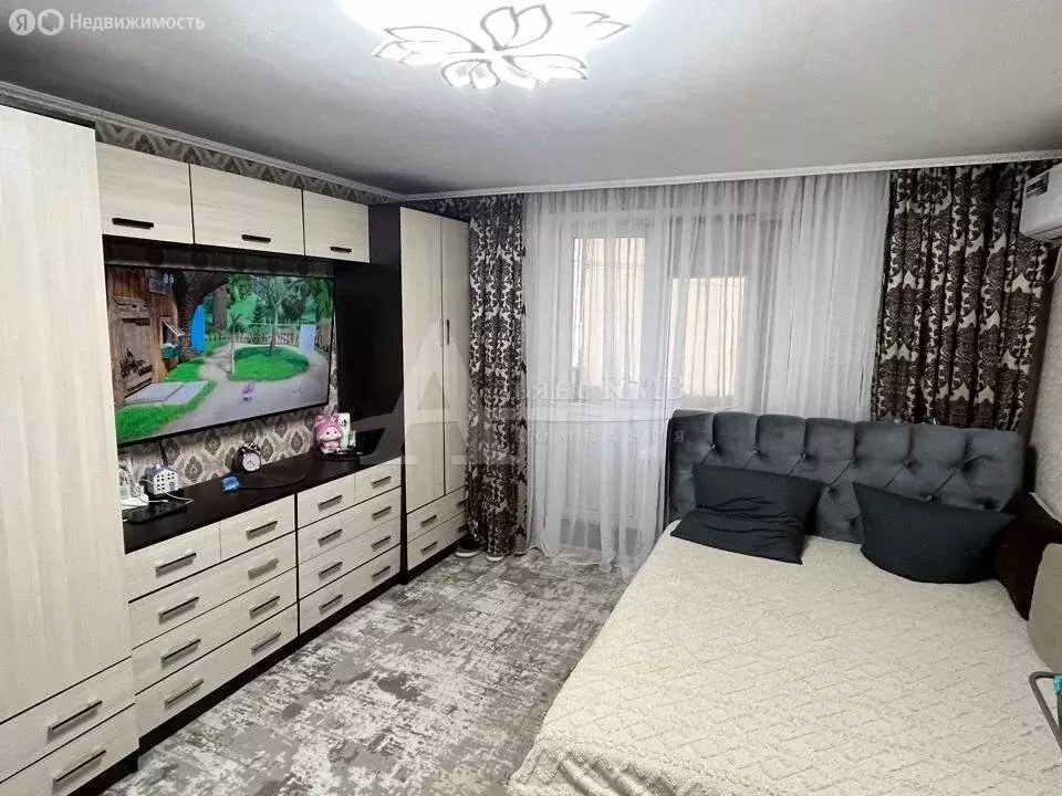 2-комнатная квартира: Зеленокумск, улица 50 лет Октября, 93 (45 м) - Фото 1