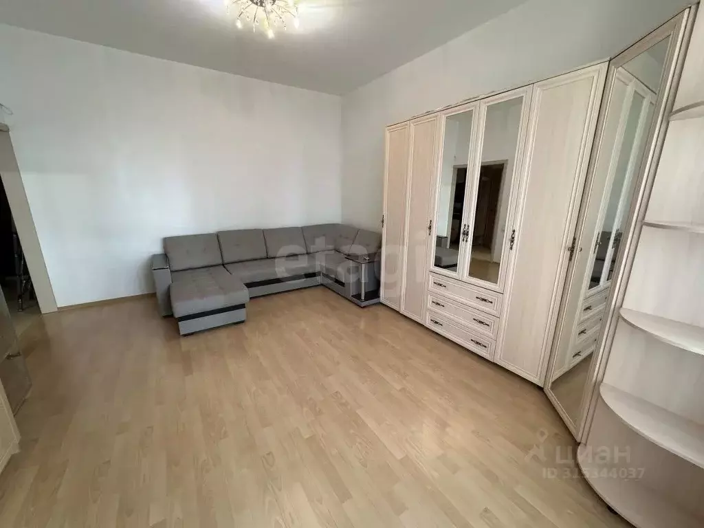 1-к кв. Новосибирская область, Новосибирск ул. Кирова, 25 (43.0 м) - Фото 0