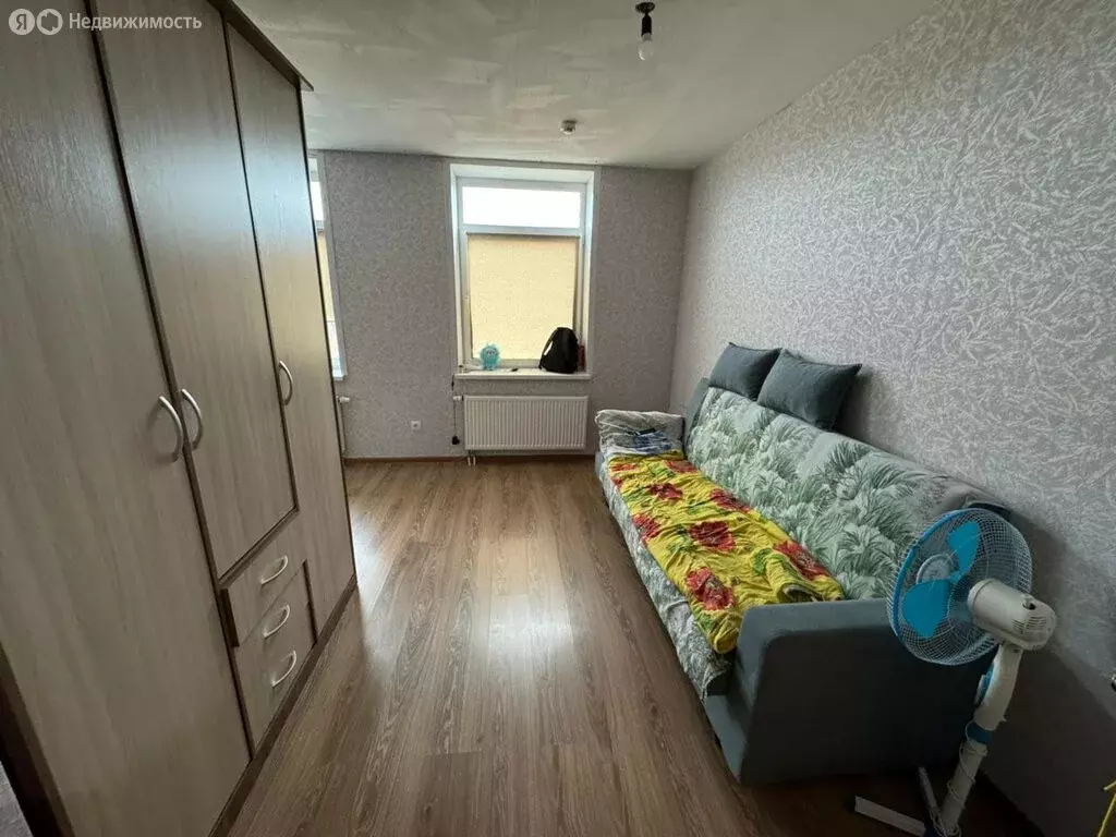 Квартира-студия: Верхняя Синячиха, улица Бажова, 56к1 (28.1 м) - Фото 1