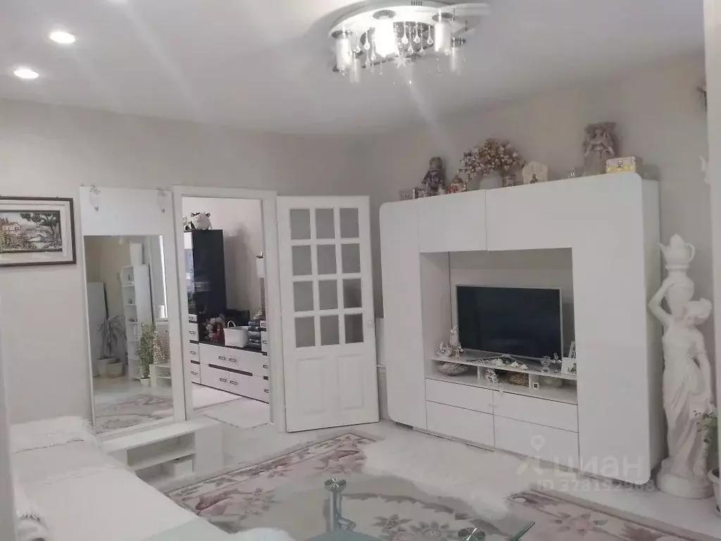 3-к кв. Башкортостан, Уфа Транспортная ул., 42 (73.0 м) - Фото 0