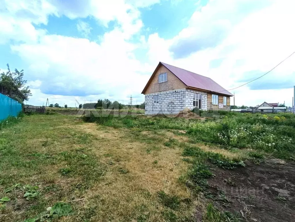 Дом в Новосибирская область, Колыванский район, д. Воробьево Школьная ... - Фото 1