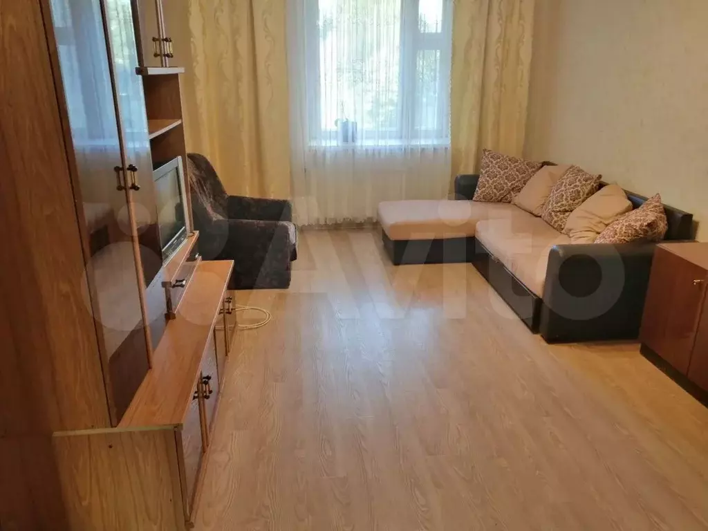 2-к. квартира, 60 м, 2/10 эт. - Фото 1