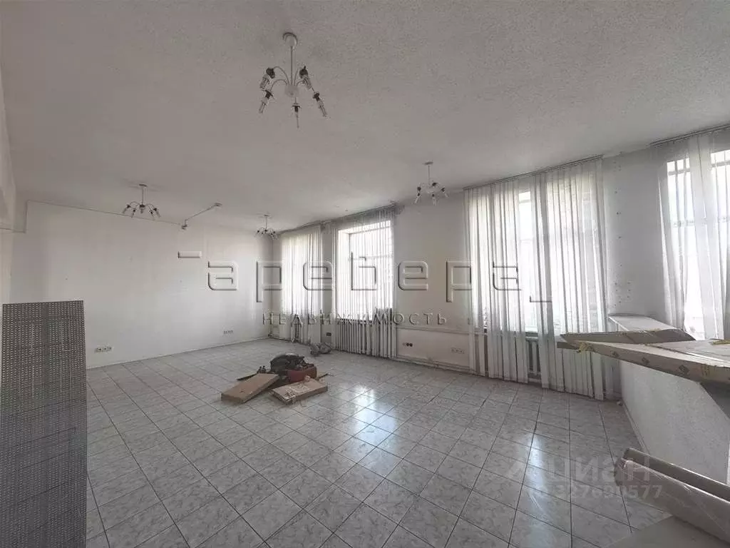 Помещение свободного назначения в Красноярский край, Красноярск имени ... - Фото 1