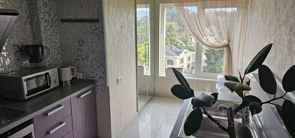 2-к кв. Краснодарский край, Сочи Светлана мкр, ул. Дмитриевой, 5 (48.0 ... - Фото 1