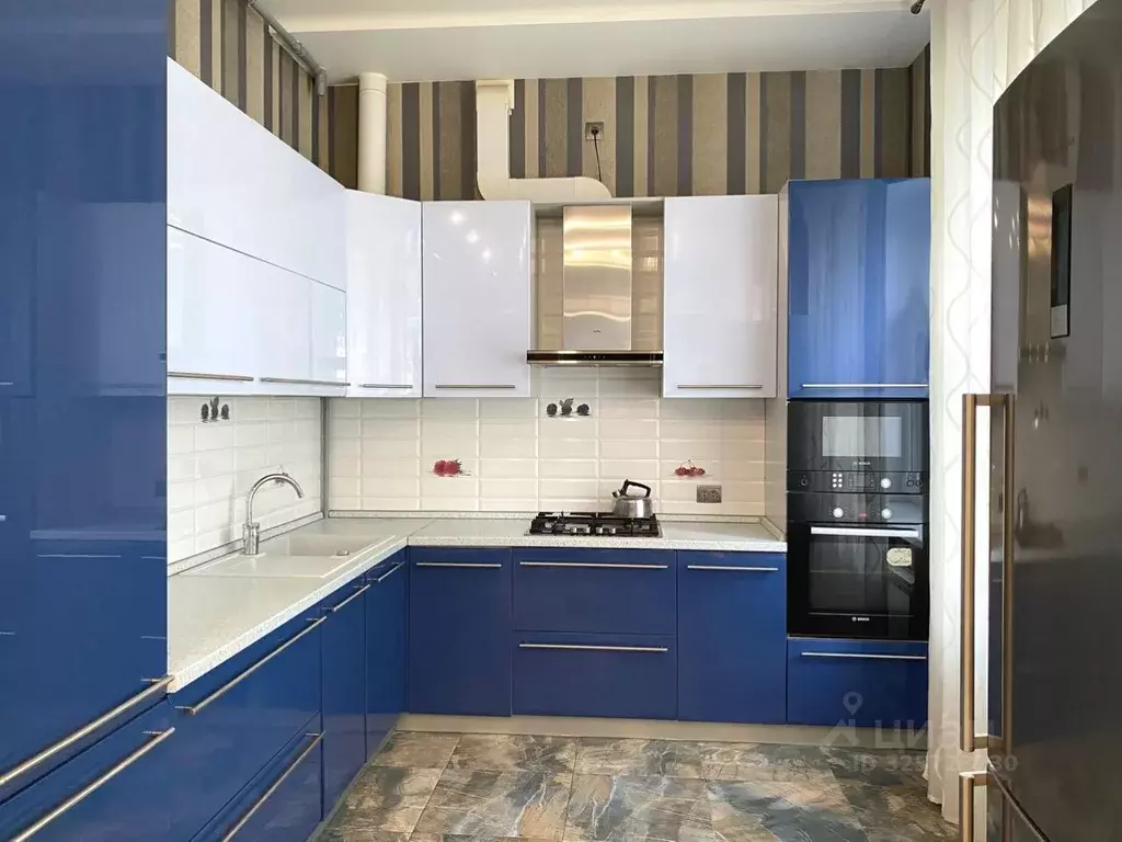 3-к кв. Санкт-Петербург ул. Рентгена, 15/31 (80.0 м) - Фото 1