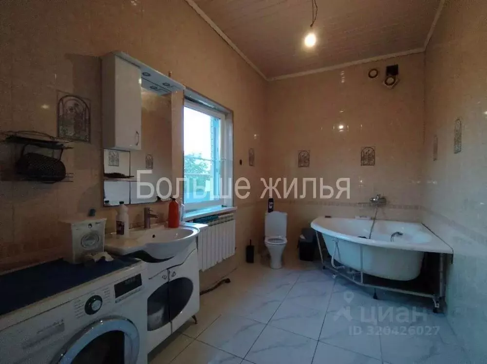 Дом в Волгоградская область, Волгоград Балканский пер., 12 (160 м) - Фото 1