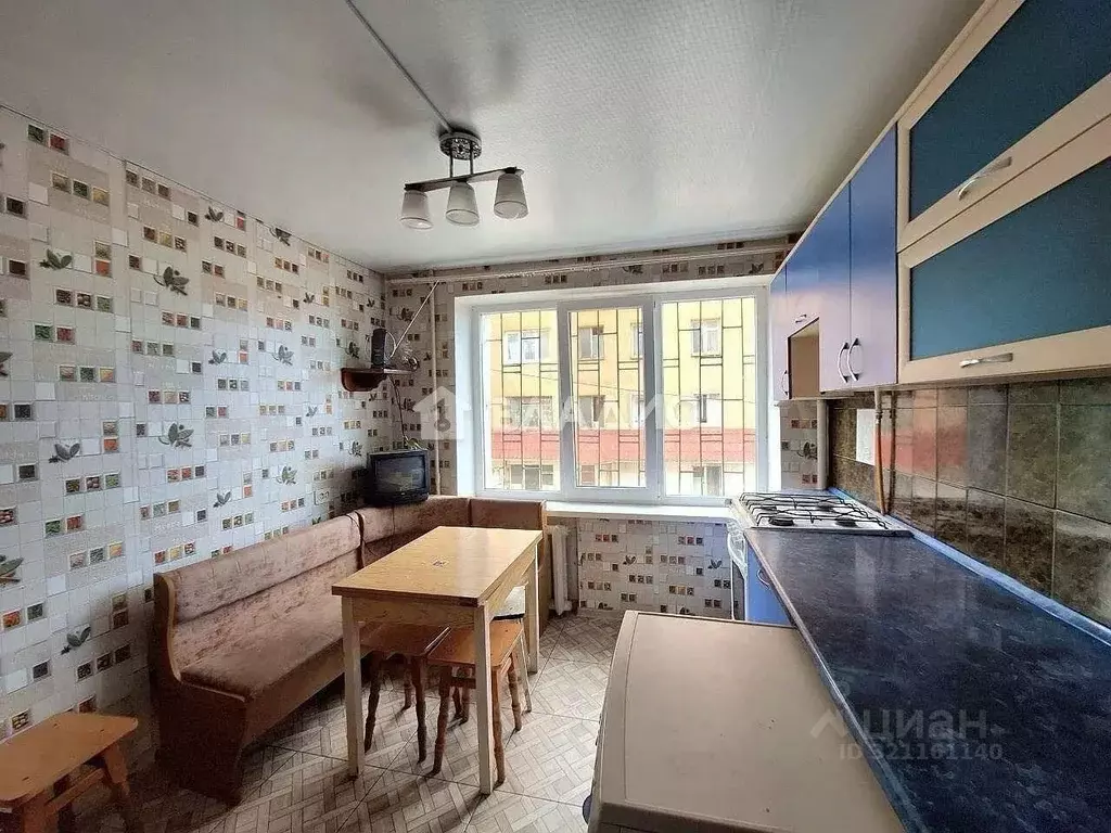 1-к кв. Крым, Симферополь ул. Русская, 103Б (32.5 м) - Фото 0