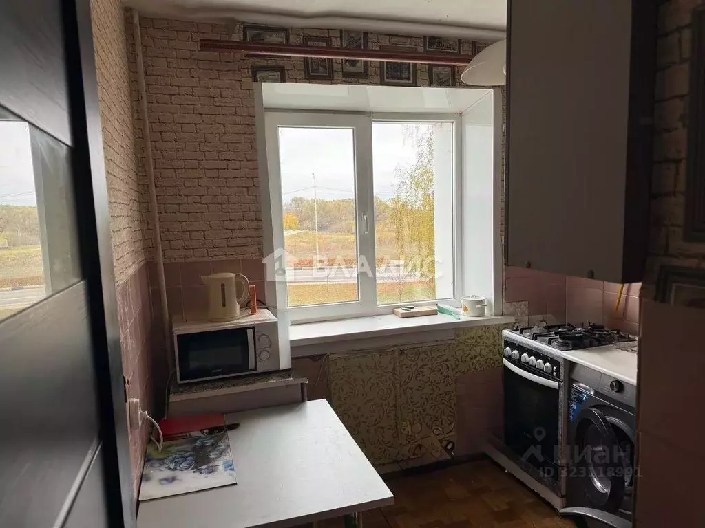 3-к кв. Белгородская область, Шебекино Московская ул., 5 (49.9 м) - Фото 1