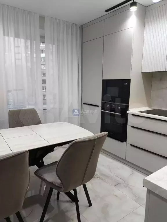 3-к. квартира, 61,1 м, 3/9 эт. - Фото 0