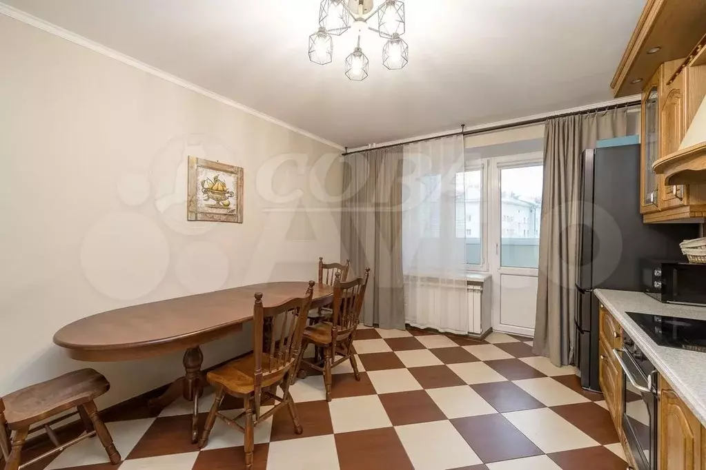 2-к. квартира, 70 м, 4/17 эт. - Фото 1