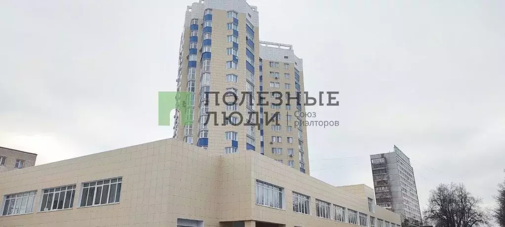 3-к кв. Орловская область, Орел пл. Поликарпова, 20 (107.2 м) - Фото 0