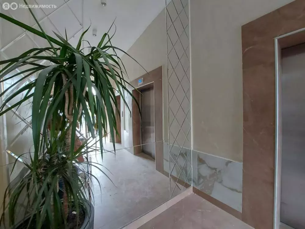 2-комнатная квартира: Пятигорск, улица Крайнего, 74 (92.3 м) - Фото 1