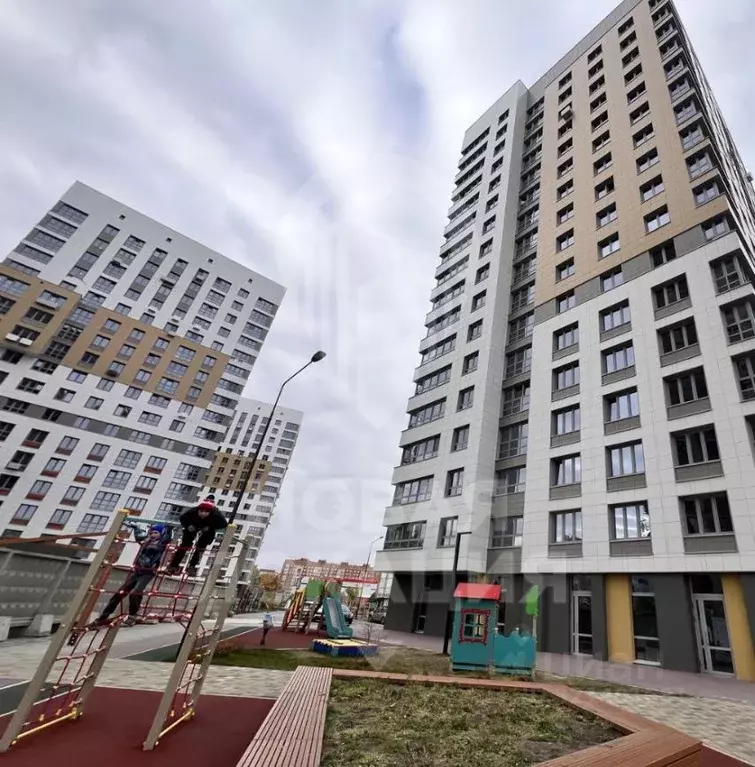 Помещение свободного назначения в Омская область, Омск ул. 70 лет ... - Фото 1