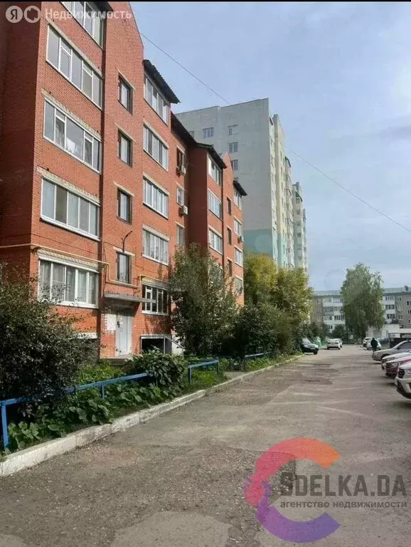 2-комнатная квартира: Нефтекамск, Социалистическая улица, 31 (61.1 м) - Фото 1