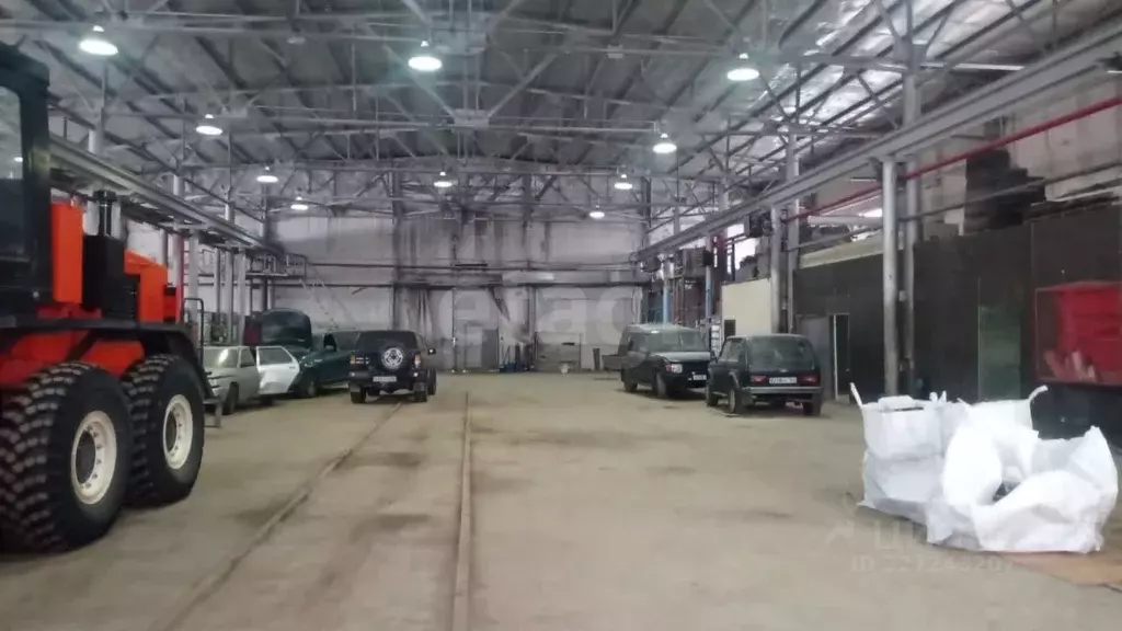 Склад в Ямало-Ненецкий АО, Ноябрьск Промузел Пелей кв-л, 11-я панель, ... - Фото 1