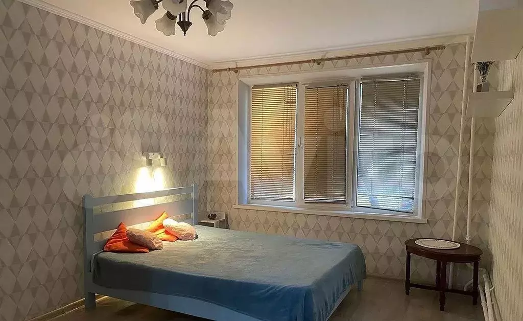 1-к. квартира, 30 м, 1/5 эт. - Фото 0