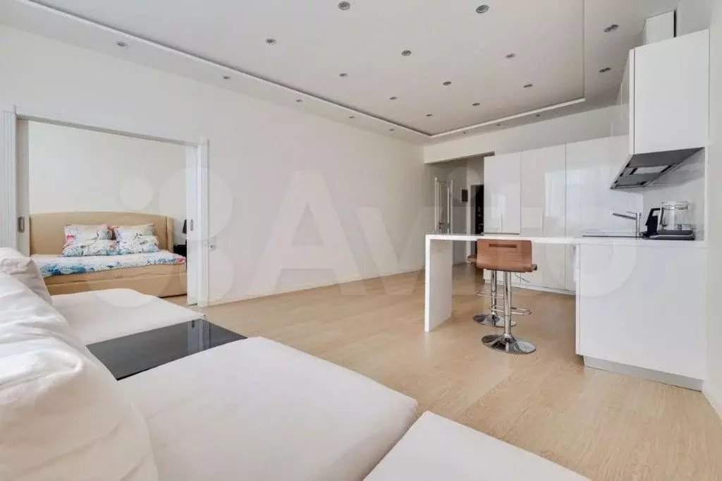 2-к. квартира, 60 м, 15/22 эт. - Фото 0