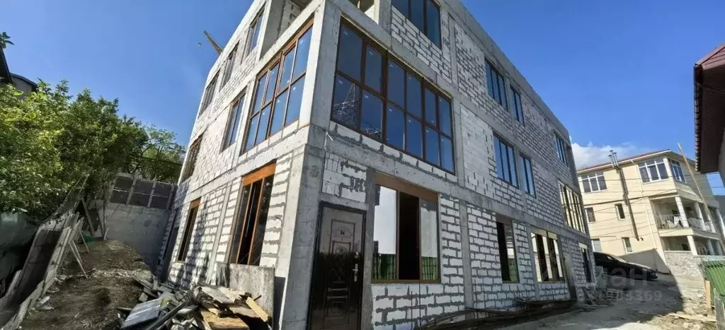 Свободной планировки кв. Крым, Ялта ул. Репина, 18 (50.0 м) - Фото 2